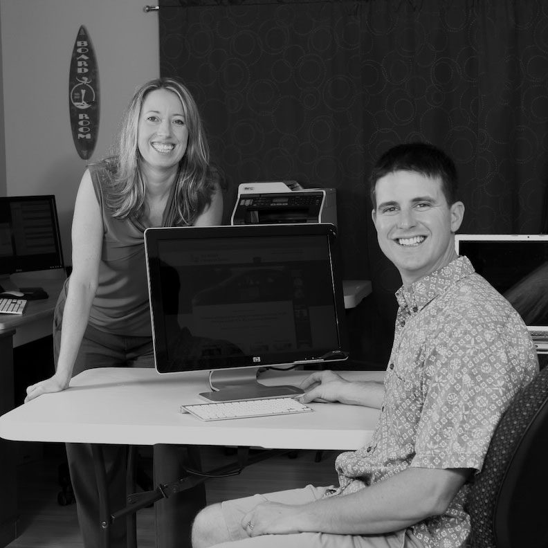 Beth and Jim Hood at computer